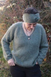 Pull col V mohair soie